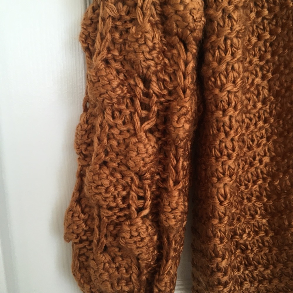 LAST ONE!! 🛍 Pom Cardigan - Camel - Picture 5 of 7